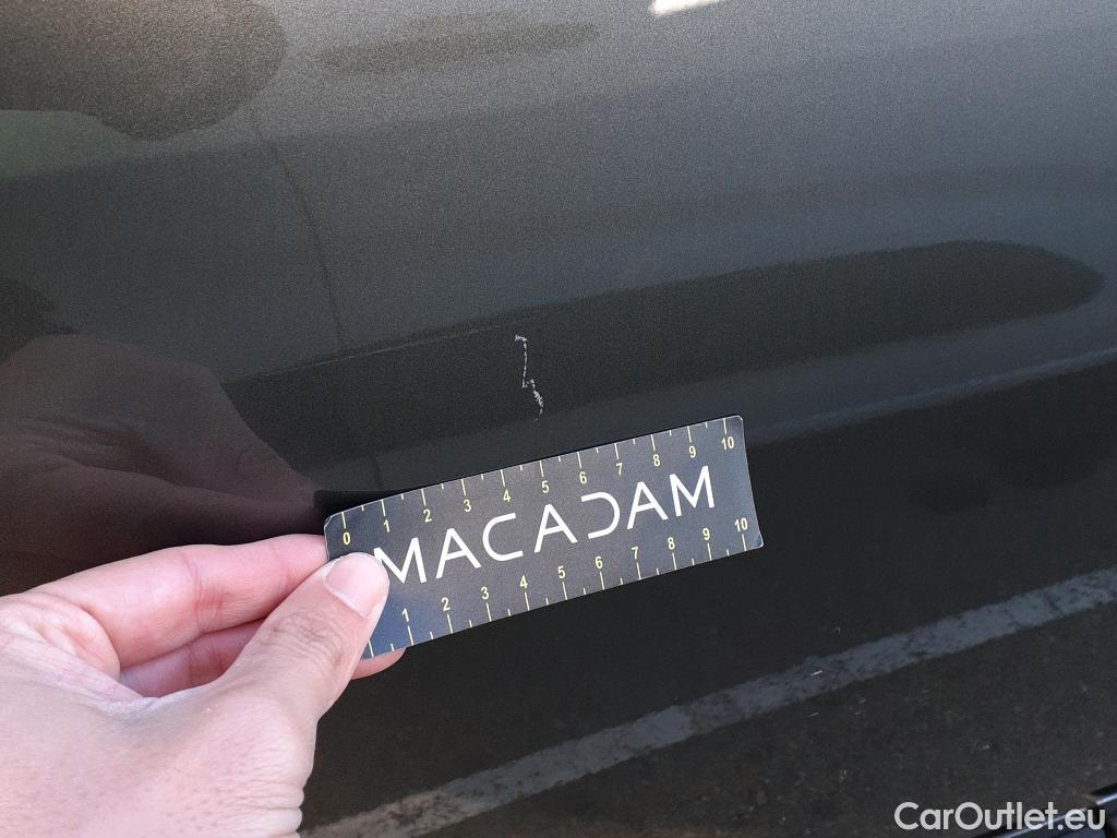  Peugeot  3008 PEUGEOT  Hybrid / 2016 / 5P / todoterreno 225 e-EAT8 Allure #19