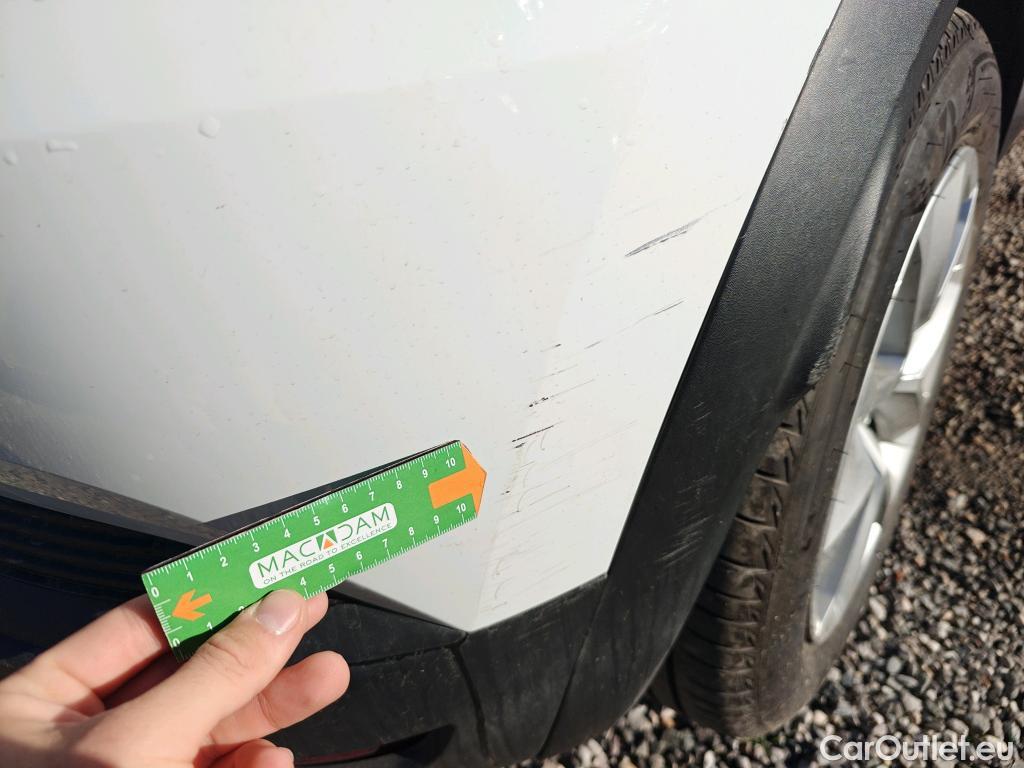  Renault  Captur RENAULT  / 2019 / 5P / todoterreno Intens TCe 90 (AC) #35