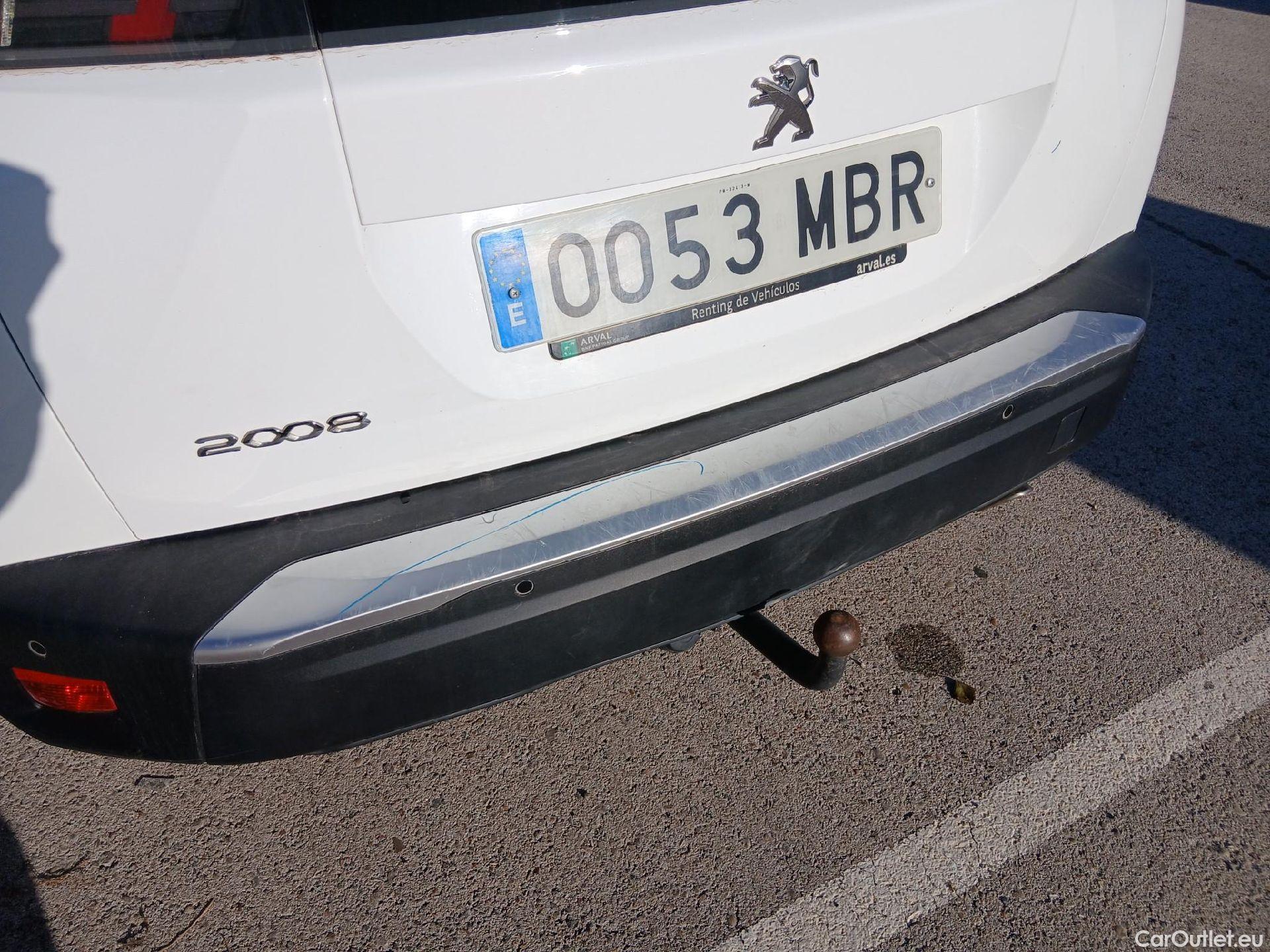  Peugeot  2008 PEUGEOT  / 2019 / 5P / todoterreno Active Pack BlueHDI 81kW (110CV) #16