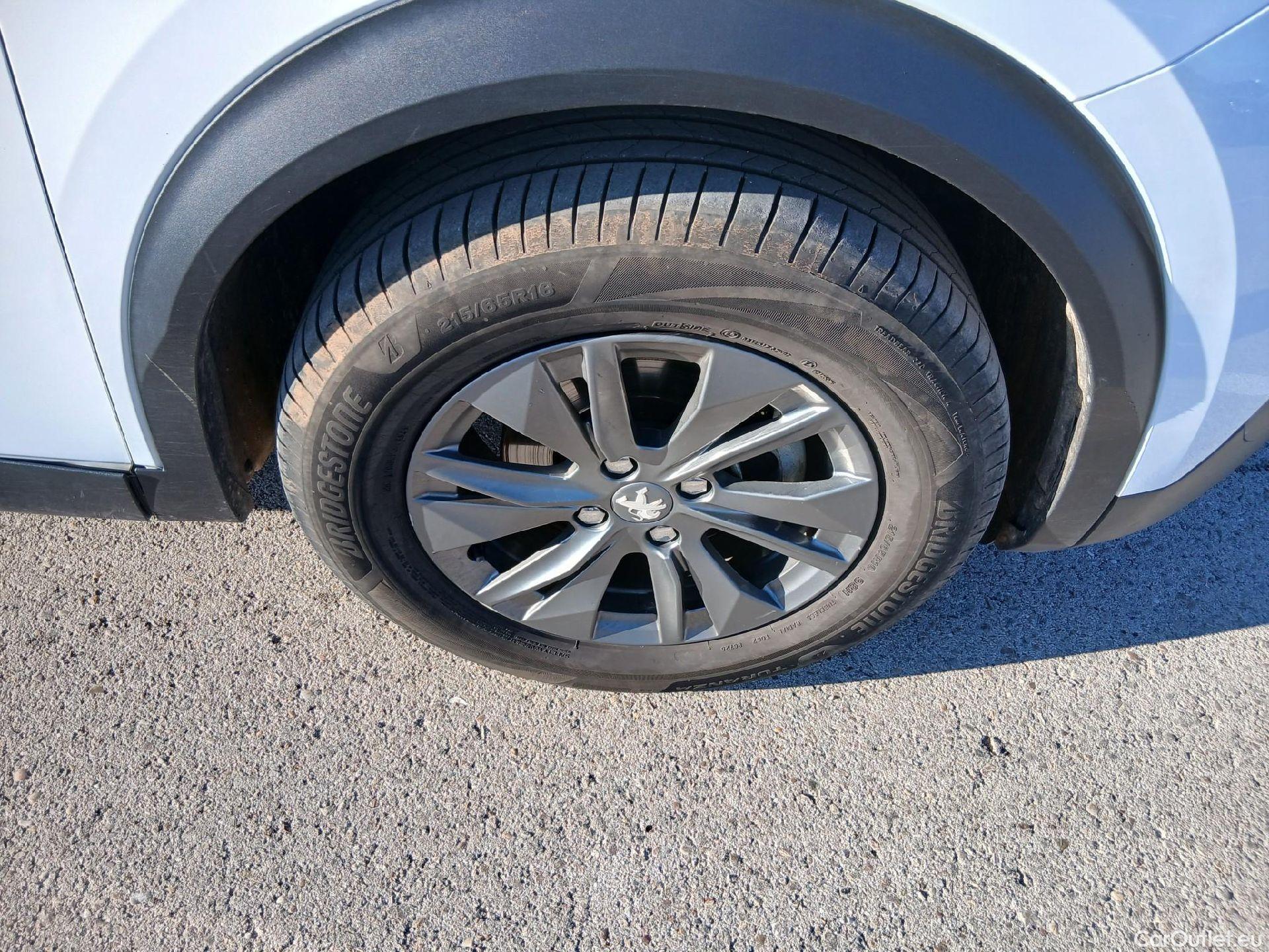  Peugeot  2008 PEUGEOT  / 2019 / 5P / todoterreno Active Pack BlueHDI 81kW (110CV) #7