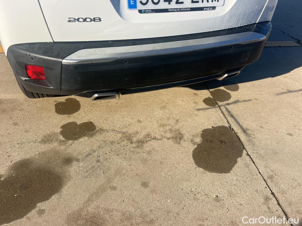  Peugeot  2008 PEUGEOT  / 2019 / 5P / todoterreno Allure Pack Puretech 130 S&S EAT8 (AC) #13