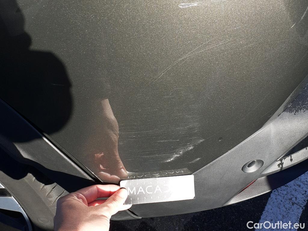  Peugeot  3008 PEUGEOT  Hybrid / 2016 / 5P / todoterreno 225 e-EAT8 Allure #25