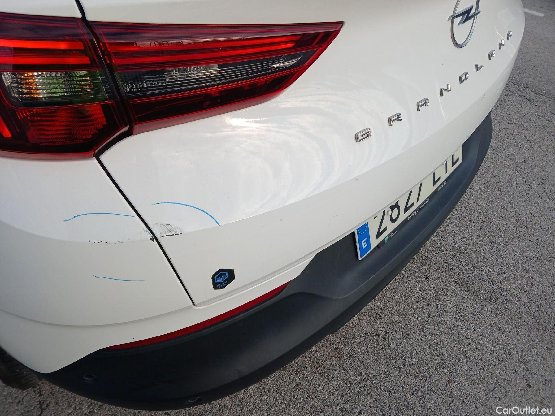  Opel   Grandland X OPEL Grandland / 2021 / 5P / todoterreno 1.5 CDTi Business Edition Auto #23