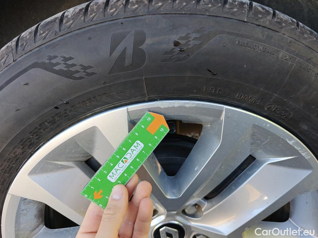  Renault  Captur RENAULT  / 2019 / 5P / todoterreno Intens TCe 90 (AC) #64