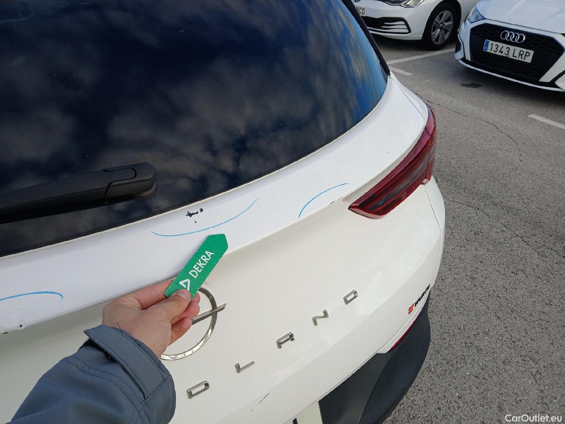  Opel   Grandland X OPEL Grandland / 2021 / 5P / todoterreno 1.5 CDTi Business Edition Auto #22