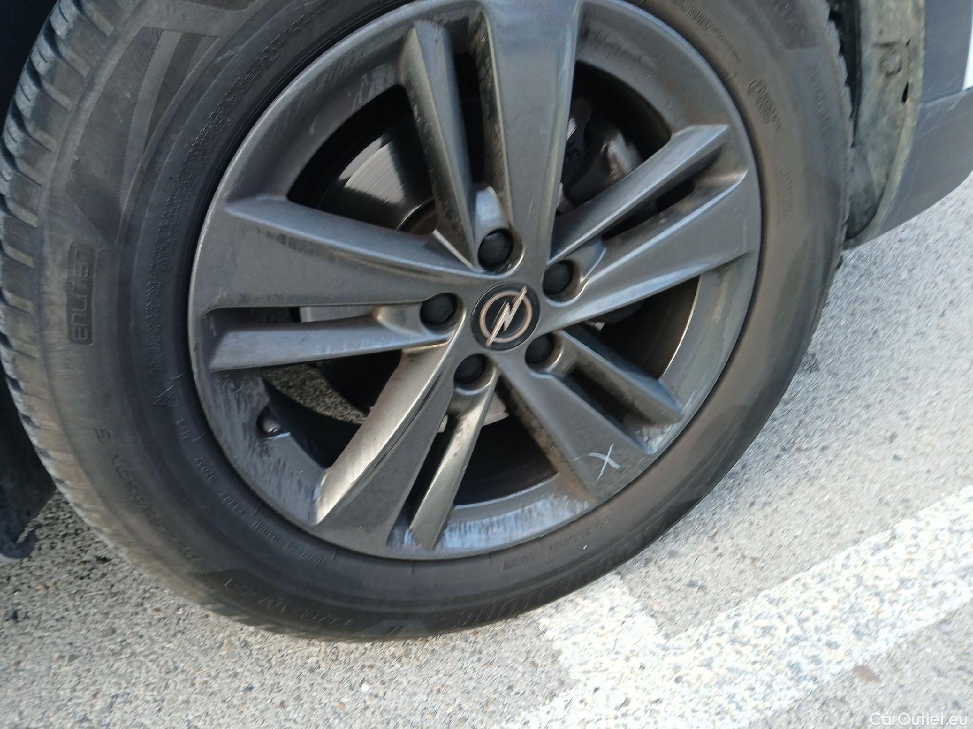  Opel   Grandland X OPEL Grandland / 2021 / 5P / todoterreno 1.5 CDTi Business Edition Auto #32