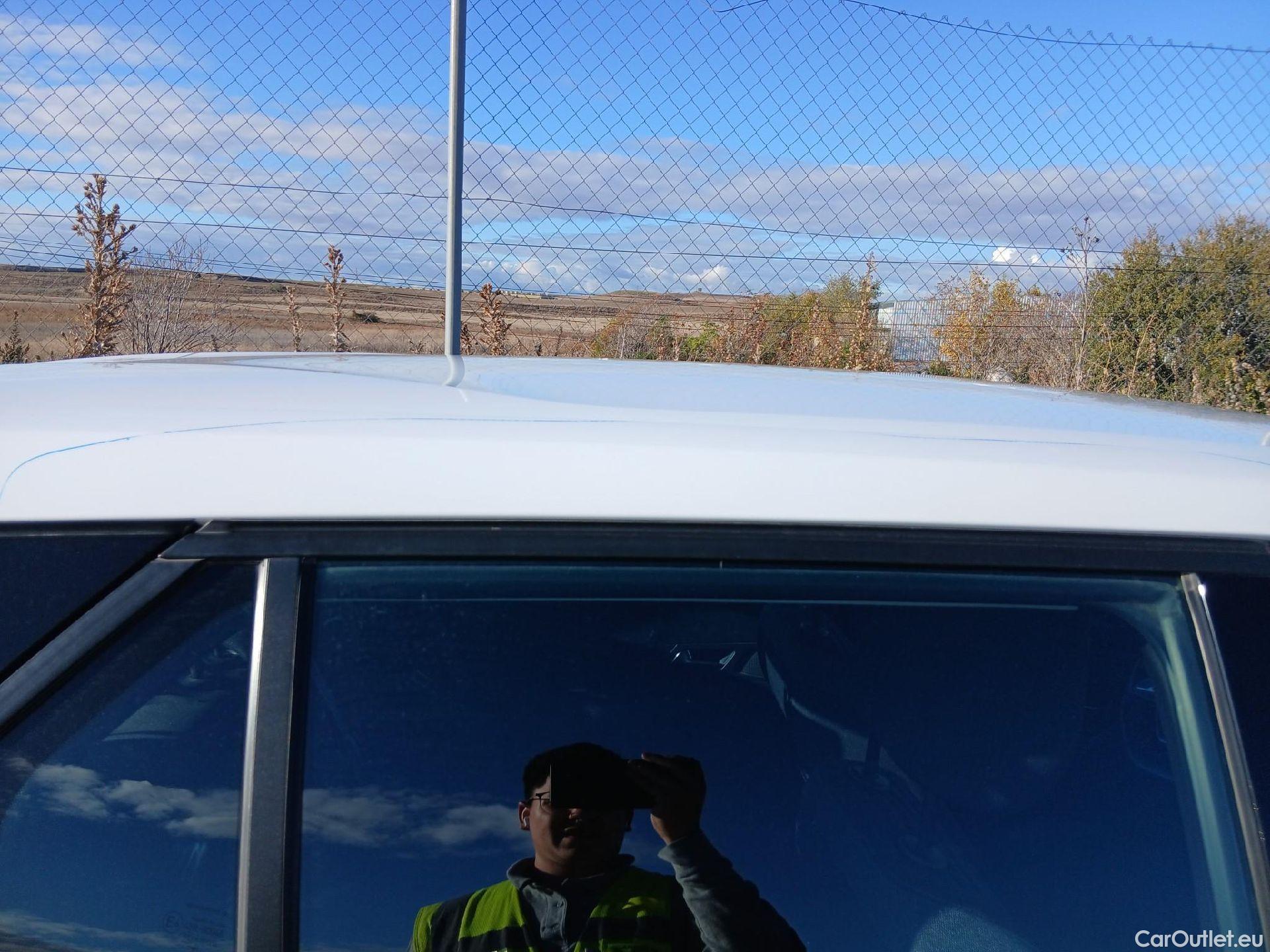  Peugeot  2008 PEUGEOT  / 2019 / 5P / todoterreno Active Pack BlueHDI 81kW (110CV) #17