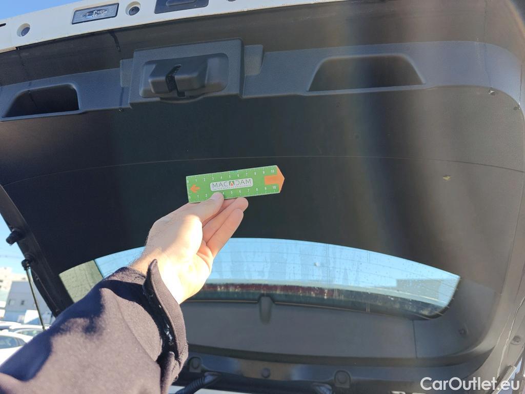  Renault  Captur RENAULT  / 2019 / 5P / todoterreno Intens TCe 90 (AC) #26