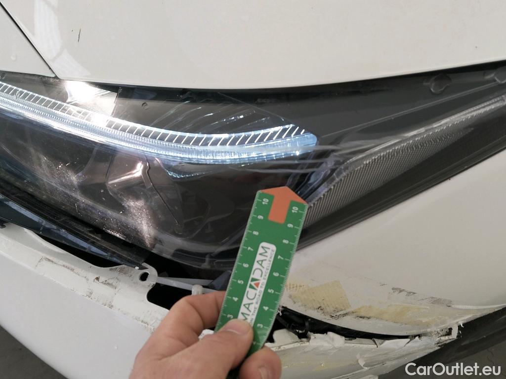  Nissan  Leaf NISSAN  / 2017 / 5P / berlina con portón 40kWh N-Connecta #53