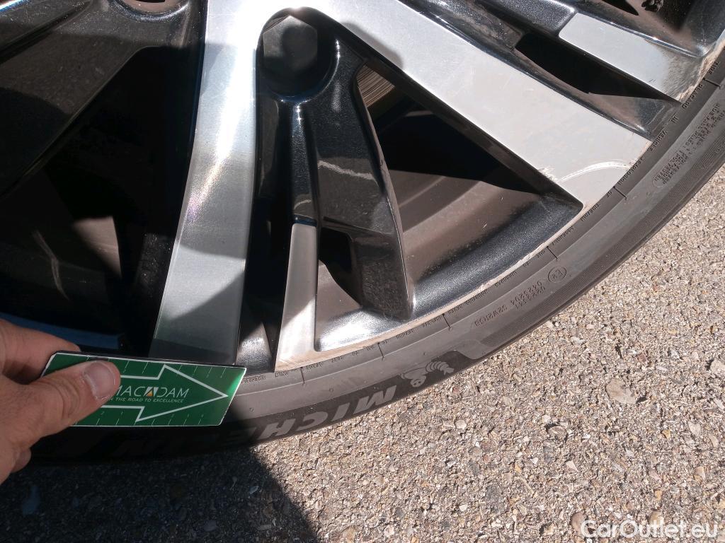  Peugeot  3008 PEUGEOT  / 2016 / 5P / todoterreno 1.5 BlueHDi 96kW (130CV) S&S Allure EAT8 #5