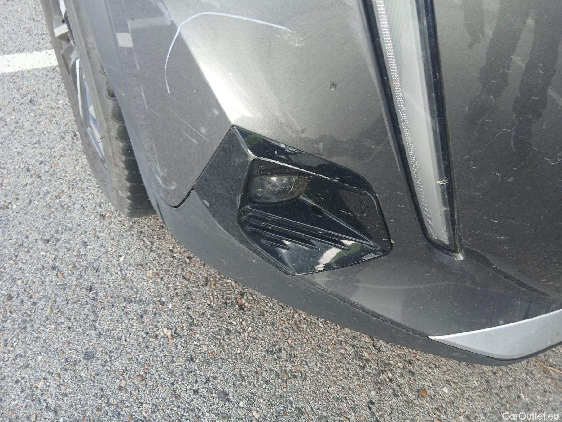  Peugeot  2008 PEUGEOT  / 2019 / 5P / todoterreno Allure Pack BlueHDI 81kW (110CV) (AC) #8