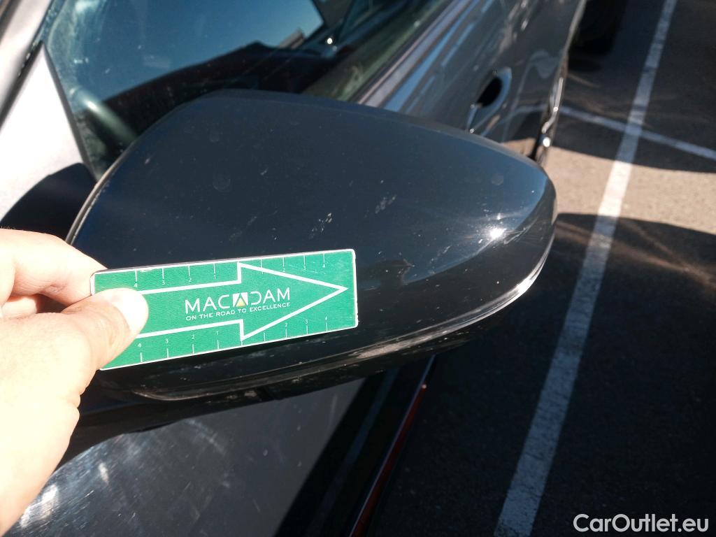  Peugeot  3008 PEUGEOT  / 2016 / 5P / todoterreno 1.5 BlueHDi 96kW (130CV) S&S Allure EAT8 #36