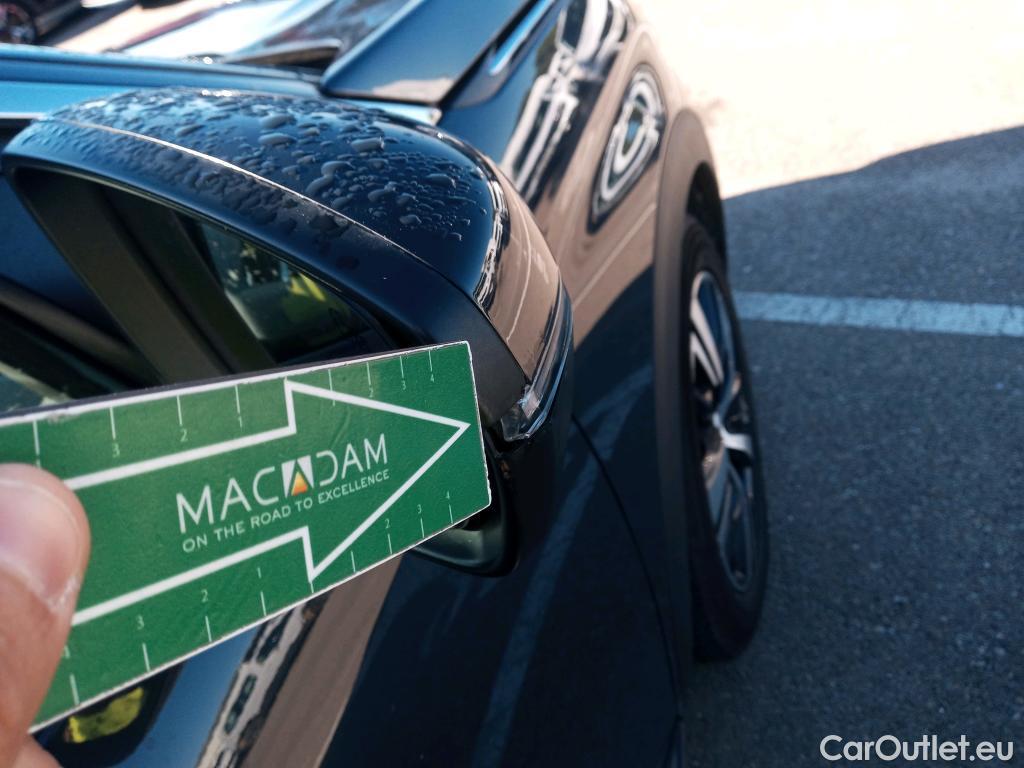  Peugeot  3008 PEUGEOT  / 2016 / 5P / todoterreno 1.5 BlueHDi 96kW (130CV) S&S Allure EAT8 #9