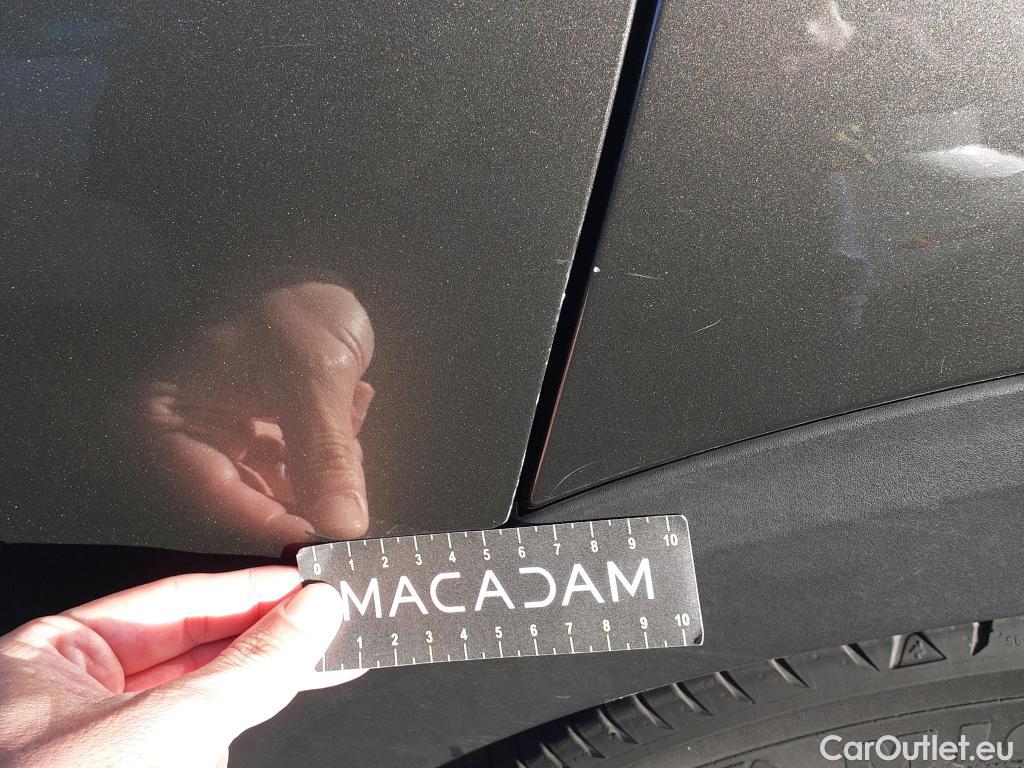  Peugeot  3008 PEUGEOT  Hybrid / 2016 / 5P / todoterreno 225 e-EAT8 Allure #17