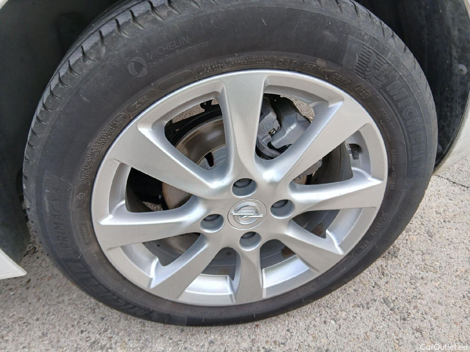  Opel  Corsa OPEL  / 2019 / 5P / berlina con portón 1.2T XHL 74kW (100CV) Edition (AC) #15