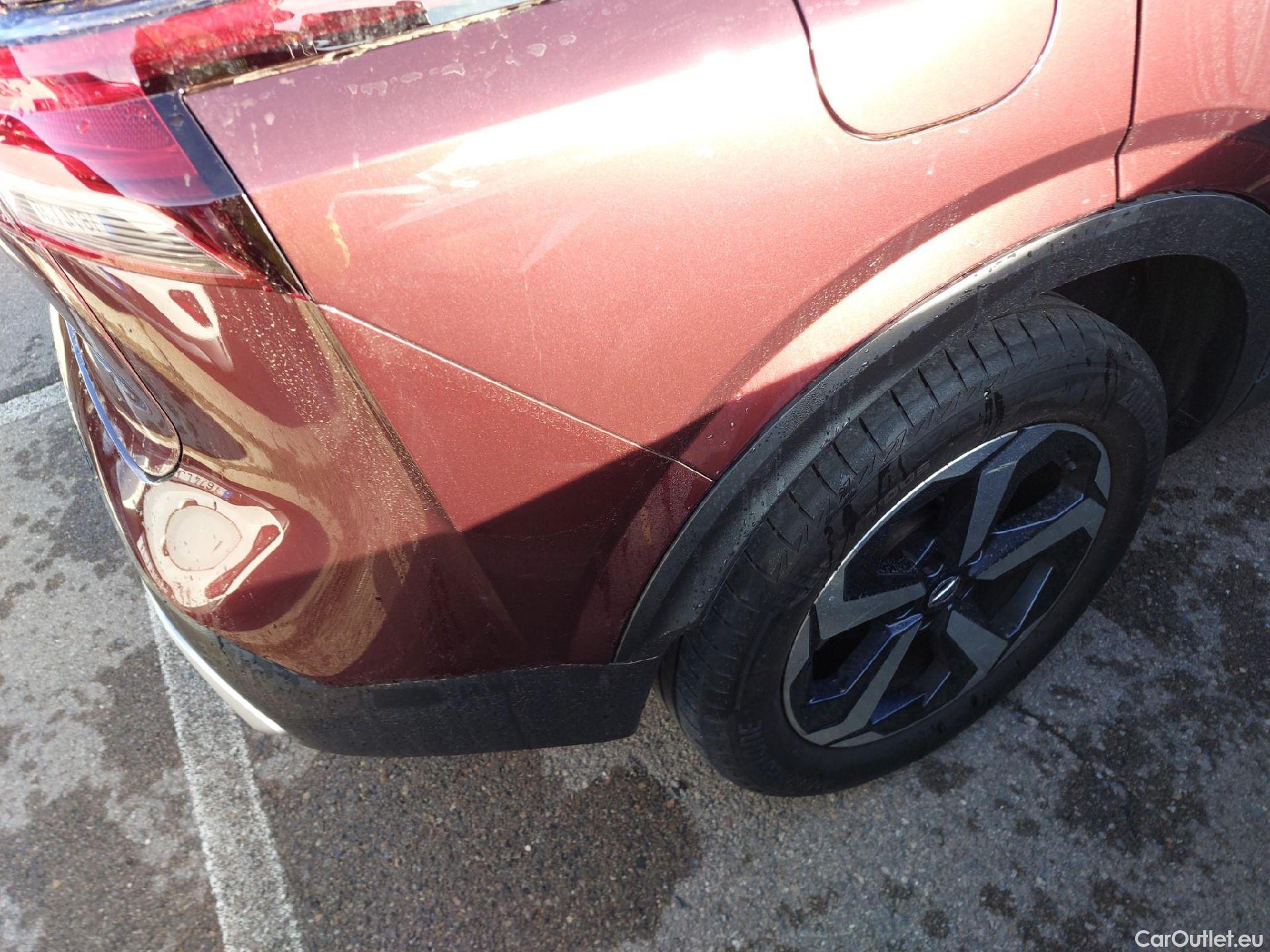  Nissan  Qashqai NISSAN  / 2021 / 5P / todoterreno DIG-T 103kW (140CV) mHEV 4x2 N-Connecta #5