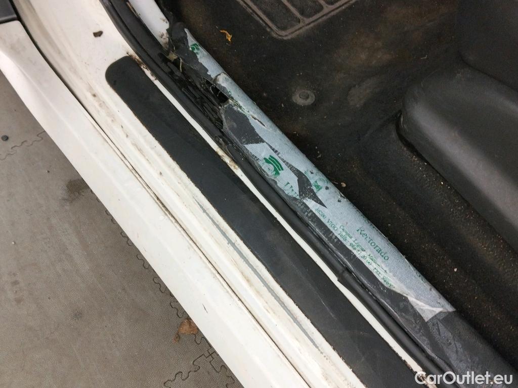  Nissan  Leaf NISSAN  / 2017 / 5P / berlina con portón 40kWh N-Connecta #54