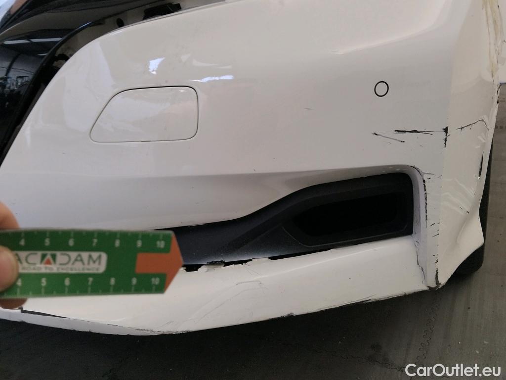  Nissan  Leaf NISSAN  / 2017 / 5P / berlina con portón 40kWh N-Connecta #61