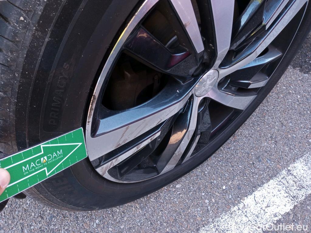  Peugeot  3008 PEUGEOT  / 2016 / 5P / todoterreno 1.5 BlueHDi 96kW (130CV) S&S Allure EAT8 #3