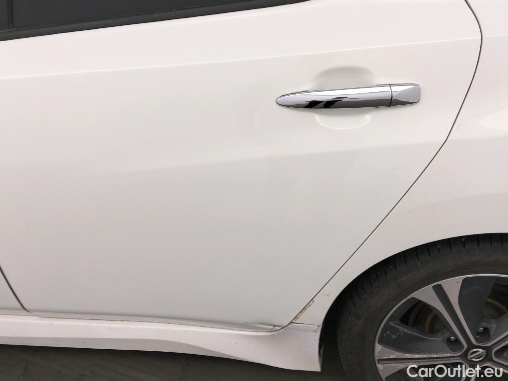  Nissan  Leaf NISSAN  / 2017 / 5P / berlina con portón 40kWh N-Connecta #16