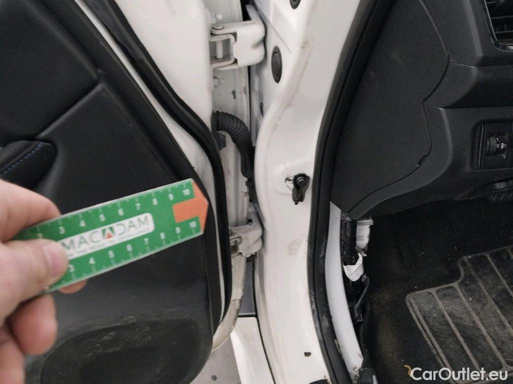  Nissan  Leaf NISSAN  / 2017 / 5P / berlina con portón 40kWh N-Connecta #33