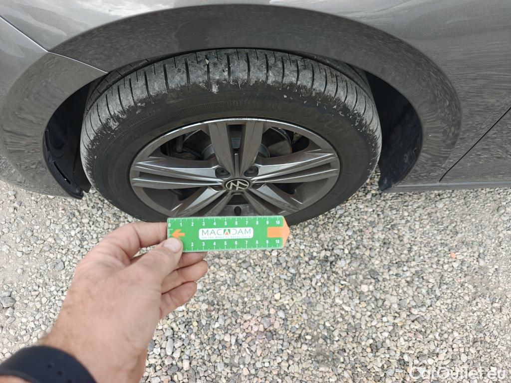  Volkswagen  Polo VOLKSWAGEN  / 2017 / 5P / berlina con portón United 1.0 TSI 70kW (95CV) DSG(SP) #3