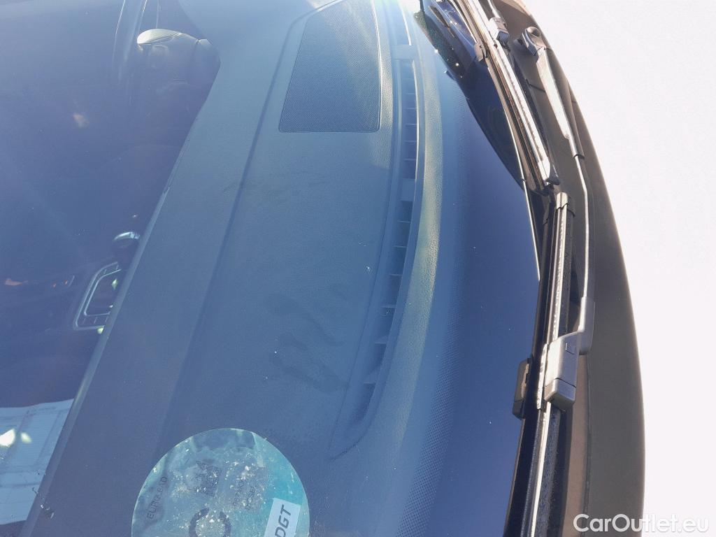  Volkswagen  Passat VOLKSWAGEN  / 2014 / 5P / familiar Advance 2.0 TDI 110kW(150CV) DSG Variant #13