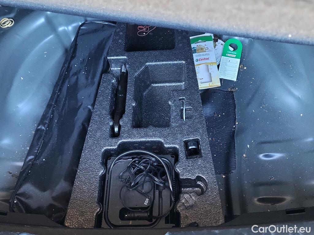  Land Rover  Discovery SEAT Nuevo León / 2020 / 5P / berlina con portón 2.0 TDI 85kW S&S Style Go(SP) #7