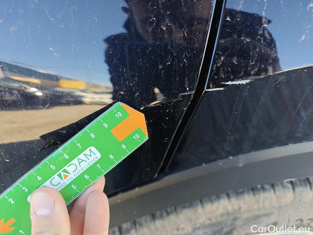  Volkswagen  Tiguan VOLKSWAGEN  / 2020 / 5P / todoterreno Life 2.0 TDI 110kW (150CV) DSG (AC2) #32