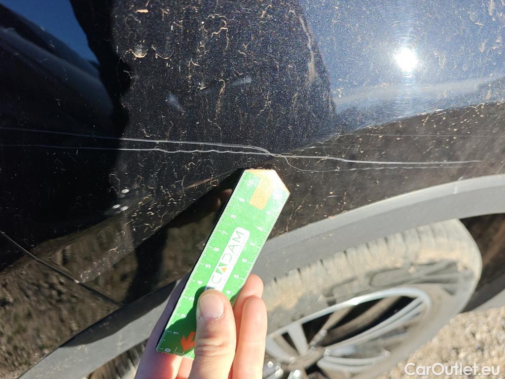  Volkswagen  Tiguan VOLKSWAGEN  / 2020 / 5P / todoterreno Life 2.0 TDI 110kW (150CV) DSG (AC2) #3