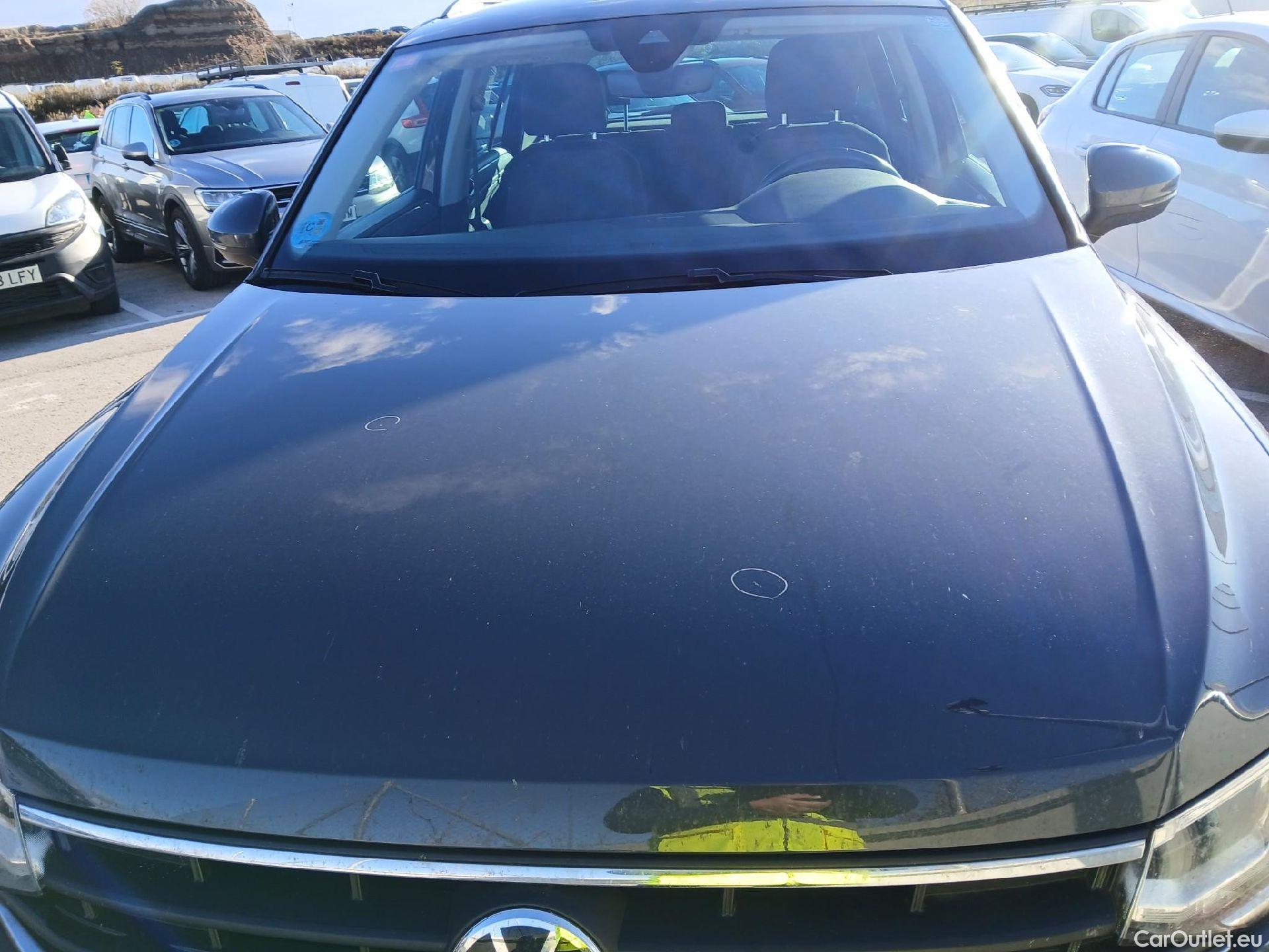  Volkswagen  Tiguan VOLKSWAGEN  / 2020 / 5P / todoterreno Life 2.0 TDI 110kW (150CV) DSG #9