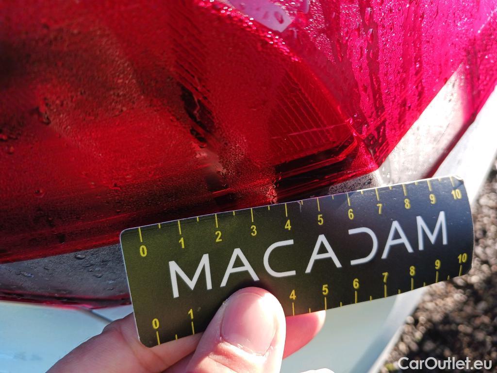  Volkswagen  Golf  VOLKSWAGEN / 2020 / 5P / berlina con portón Life 1.0 eTSI 81kW (110CV) DSG #27