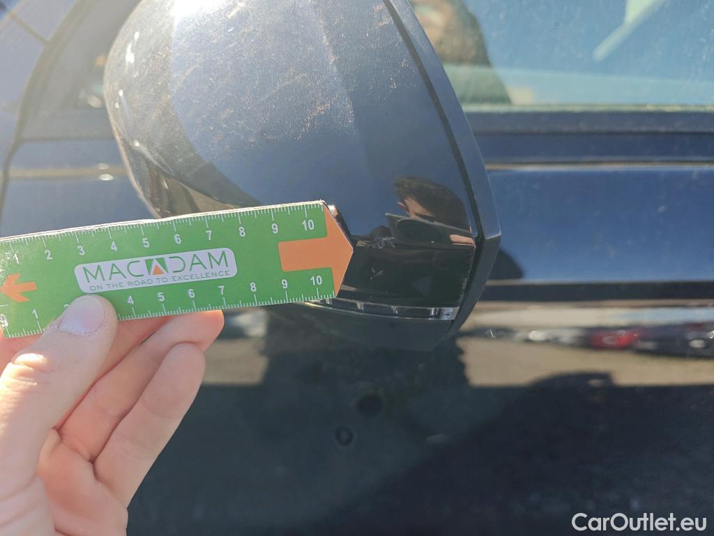  Volkswagen  Tiguan VOLKSWAGEN  / 2020 / 5P / todoterreno Life 2.0 TDI 110kW (150CV) DSG (AC2) #29