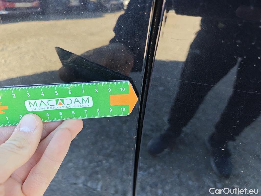  Volkswagen  Tiguan VOLKSWAGEN  / 2020 / 5P / todoterreno Life 2.0 TDI 110kW (150CV) DSG (AC2) #8