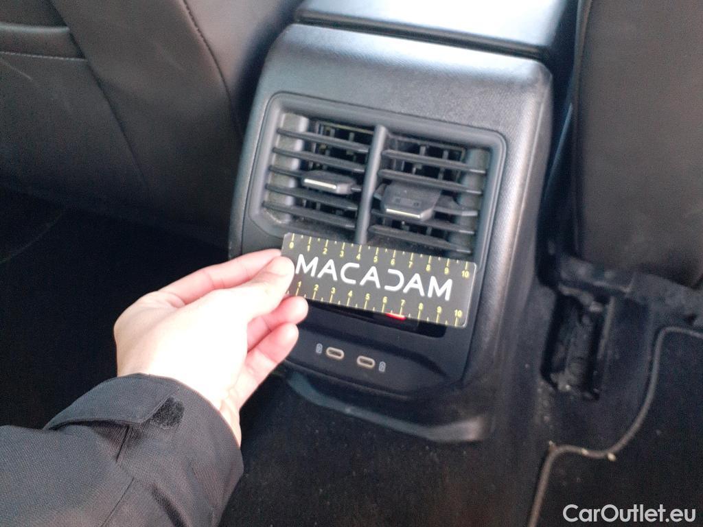  Land Rover  Discovery SEAT Nuevo León / 2020 / 5P / berlina con portón 1.4 e-Hybrid DSG-6 S&S Xcellence Go L (AC) #22