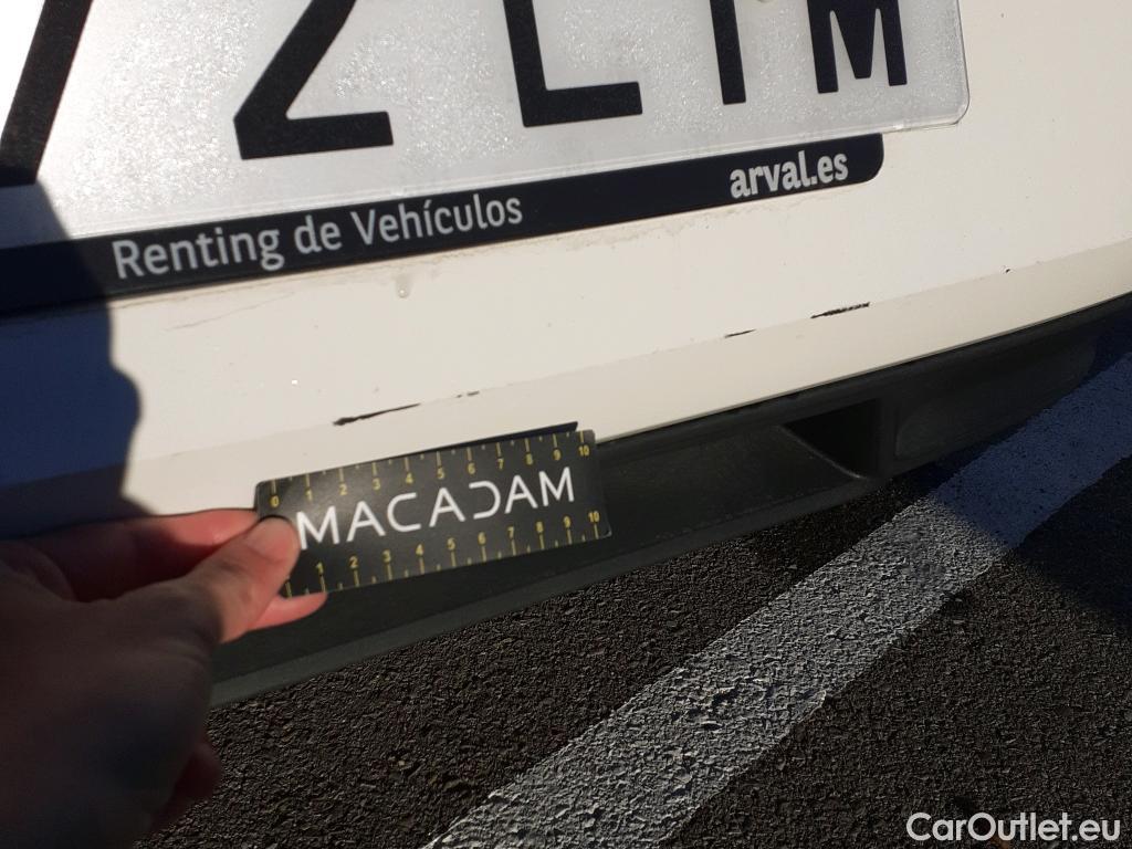  Land Rover  Discovery SEAT Nuevo León / 2020 / 5P / berlina con portón 1.4 e-Hybrid DSG-6 S&S Xcellence Go L (AC) #20