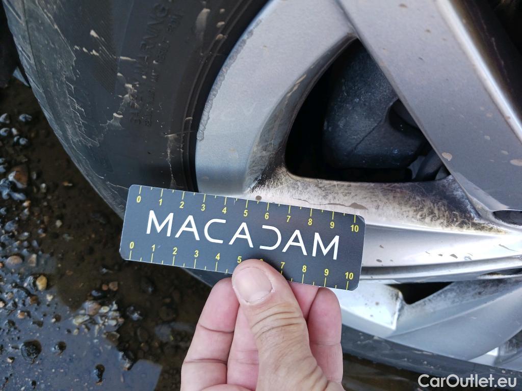  Volkswagen  Golf  VOLKSWAGEN / 2020 / 5P / berlina con portón Life 1.0 eTSI 81kW (110CV) DSG #12