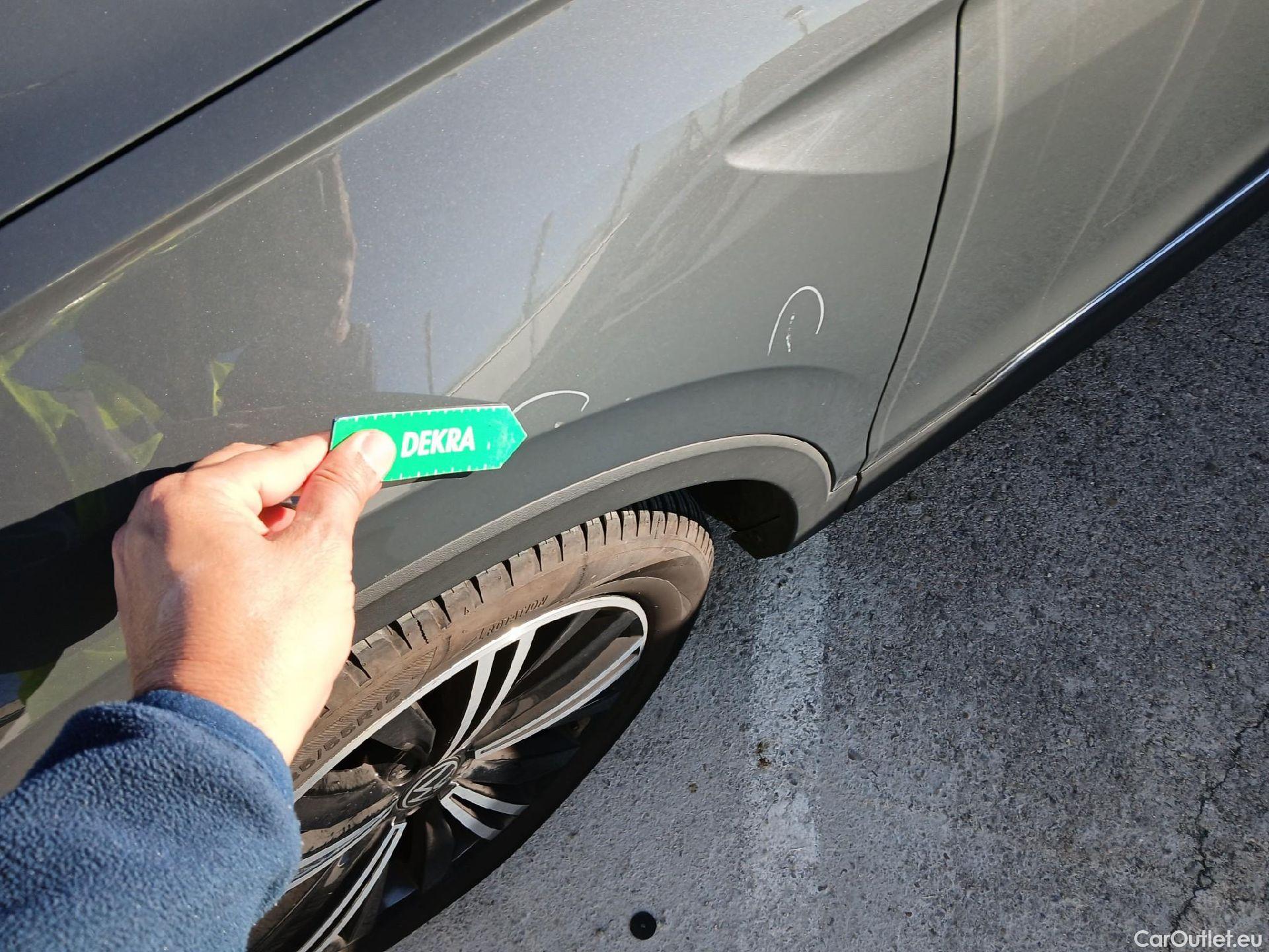  Volkswagen  Tiguan VOLKSWAGEN  / 2020 / 5P / todoterreno Life 2.0 TDI 110kW (150CV) DSG #11