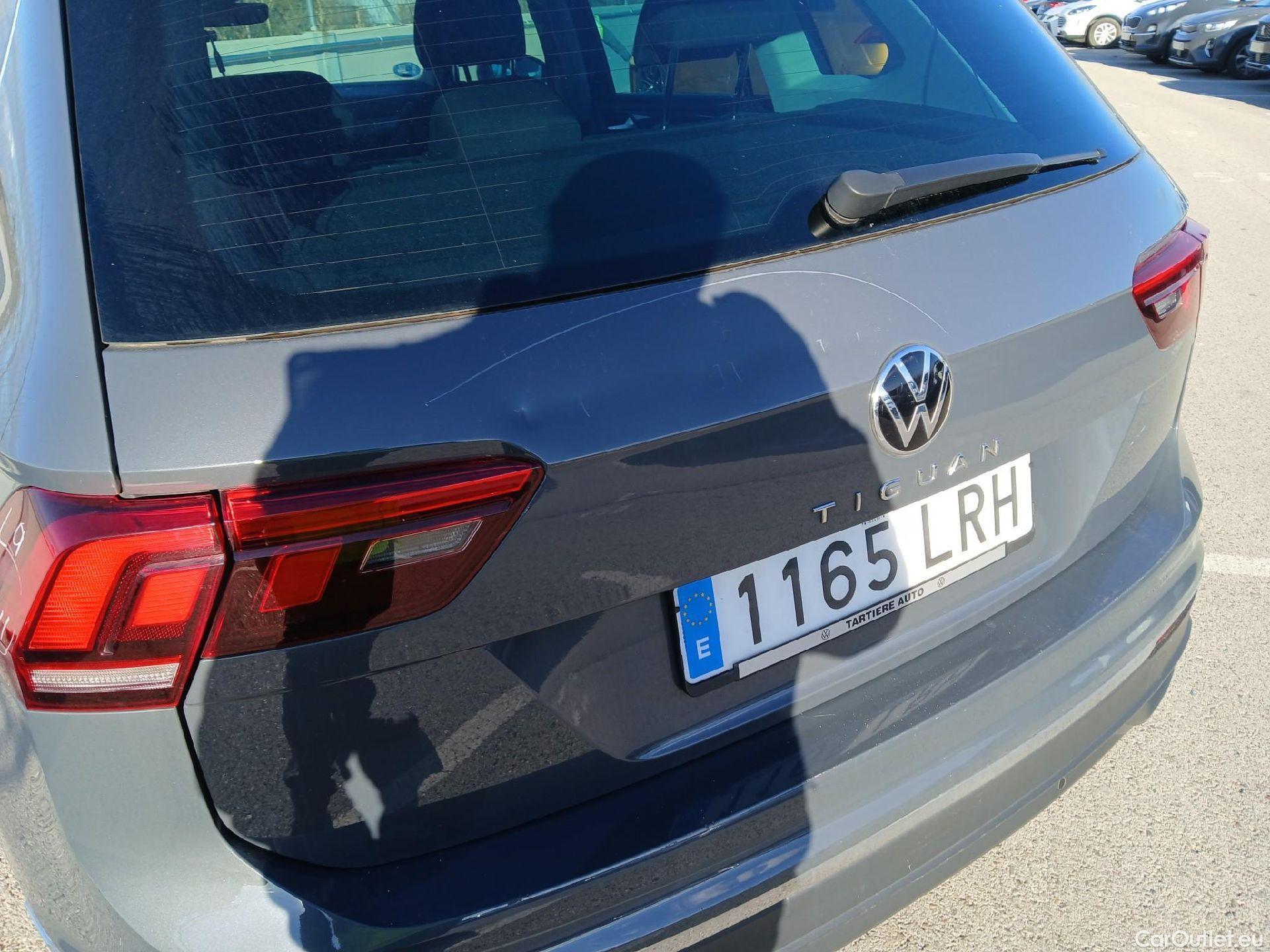  Volkswagen  Tiguan VOLKSWAGEN  / 2020 / 5P / todoterreno Life 2.0 TDI 110kW (150CV) DSG #21