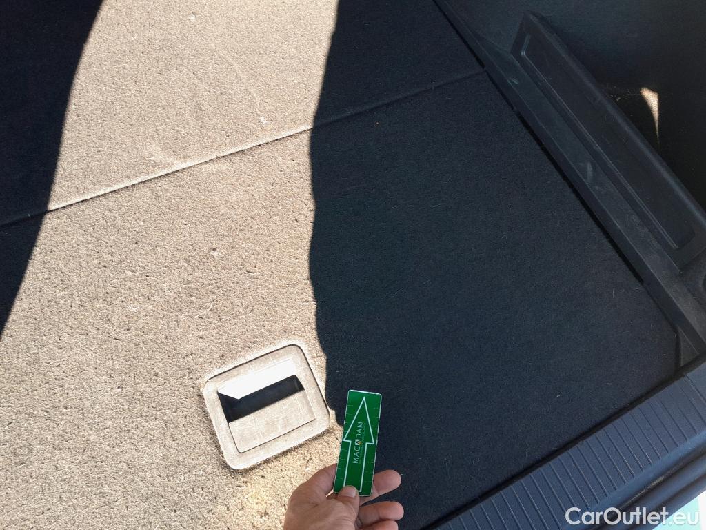  Volkswagen  Passat VOLKSWAGEN  / 2014 / 5P / familiar Advance 2.0 TDI 110kW(150CV) DSG Variant #9