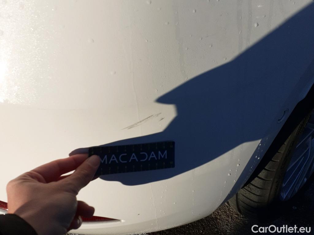  Land Rover  Discovery SEAT Nuevo León / 2020 / 5P / berlina con portón 1.4 e-Hybrid DSG-6 S&S Xcellence Go L (AC) #21