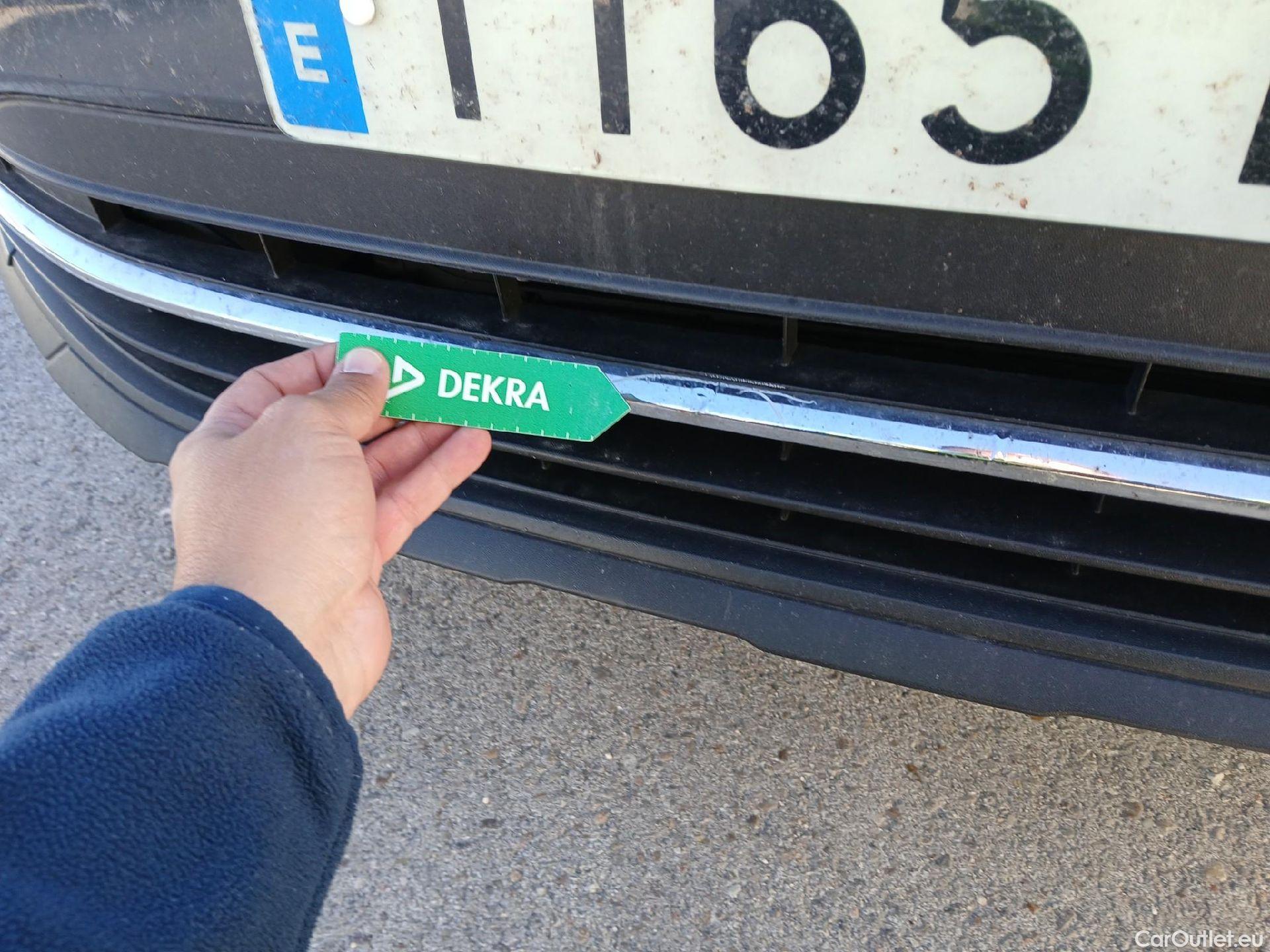  Volkswagen  Tiguan VOLKSWAGEN  / 2020 / 5P / todoterreno Life 2.0 TDI 110kW (150CV) DSG #7