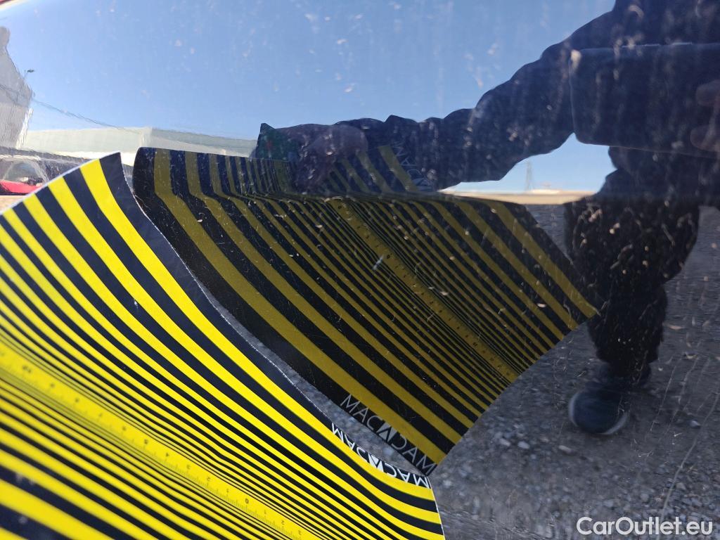  Volkswagen  Tiguan VOLKSWAGEN  / 2020 / 5P / todoterreno Life 2.0 TDI 110kW (150CV) DSG (AC2) #31