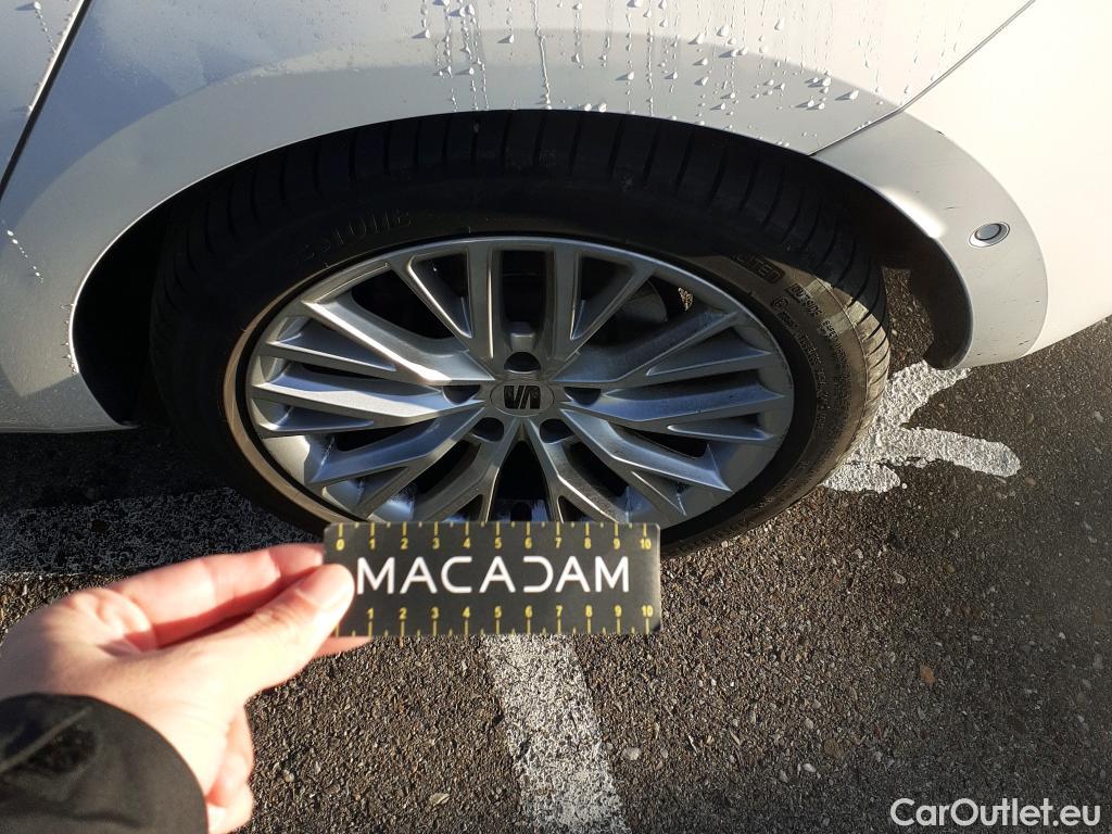  Land Rover  Discovery SEAT Nuevo León / 2020 / 5P / berlina con portón 1.4 e-Hybrid DSG-6 S&S Xcellence Go L (AC) #10