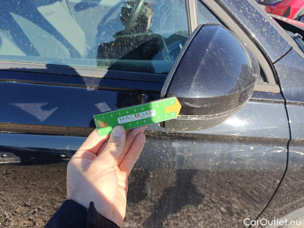  Volkswagen  Tiguan VOLKSWAGEN  / 2020 / 5P / todoterreno Life 2.0 TDI 110kW (150CV) DSG (AC2) #34