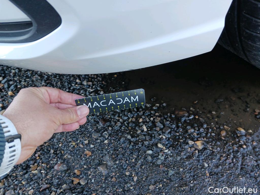  Volkswagen  Golf  VOLKSWAGEN / 2020 / 5P / berlina con portón Life 1.0 eTSI 81kW (110CV) DSG #17