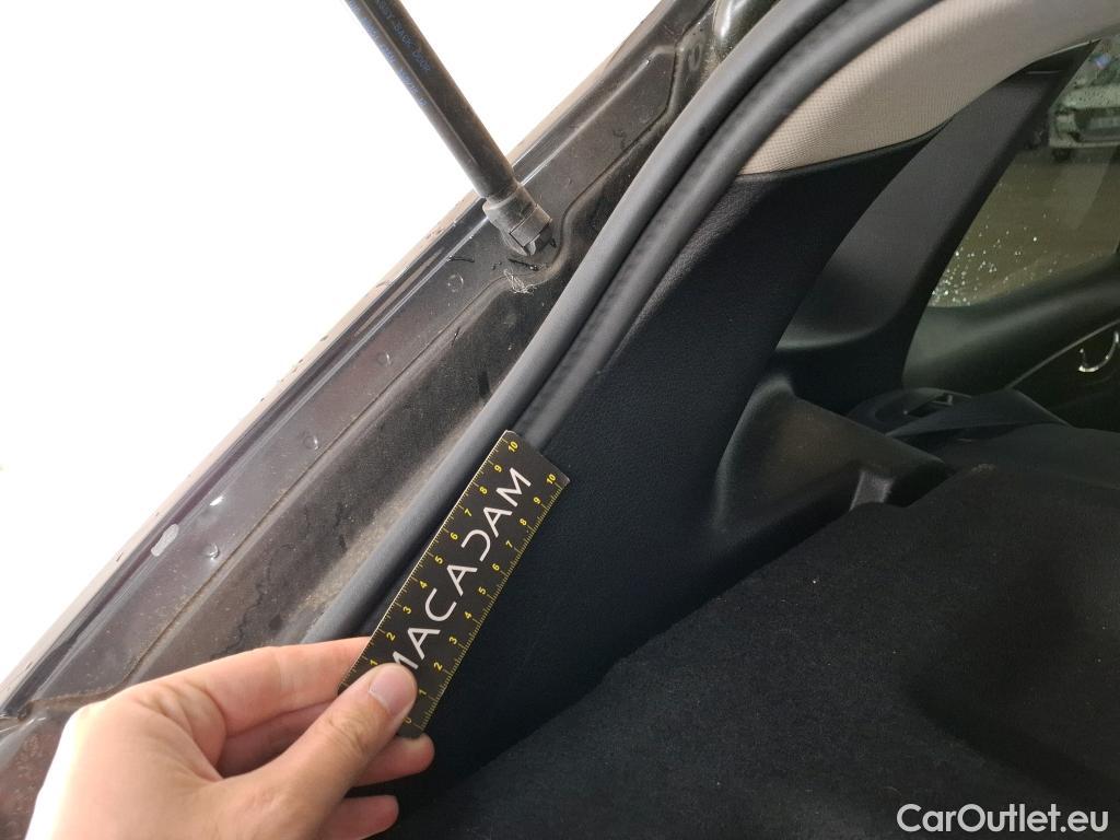  Nissan  Qashqai NISSAN  / 2017 / 5P / Crossover 1.3 DIG-T 140 Tekna #24