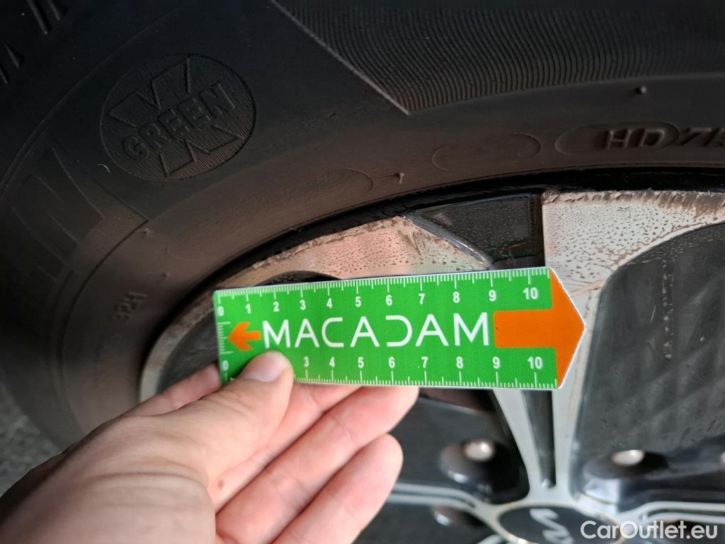  KIA  XCeed KIA  / 2019 / 5P / Crossover 1.6 GDI ISG ISG PHEV ACTIVE BUS DCT6 #12