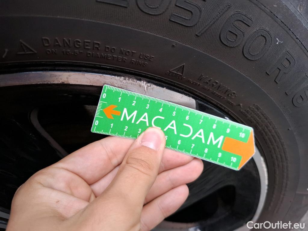  KIA  XCeed KIA  / 2019 / 5P / Crossover 1.6 GDI ISG ISG PHEV ACTIVE BUS DCT6 #6