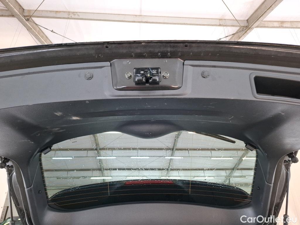  Nissan  Qashqai NISSAN  / 2017 / 5P / Crossover 1.3 DIG-T 140 Tekna #26